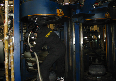 Dry ice cleaning service and lease