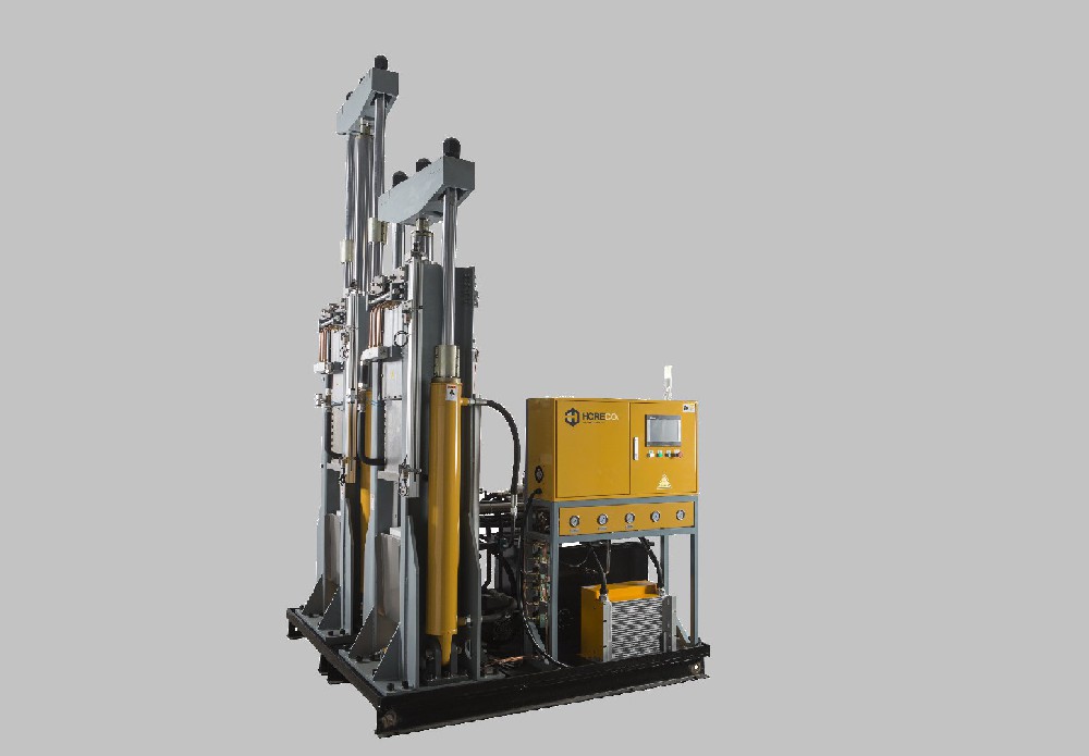 Dry ice cube manufacturing machine